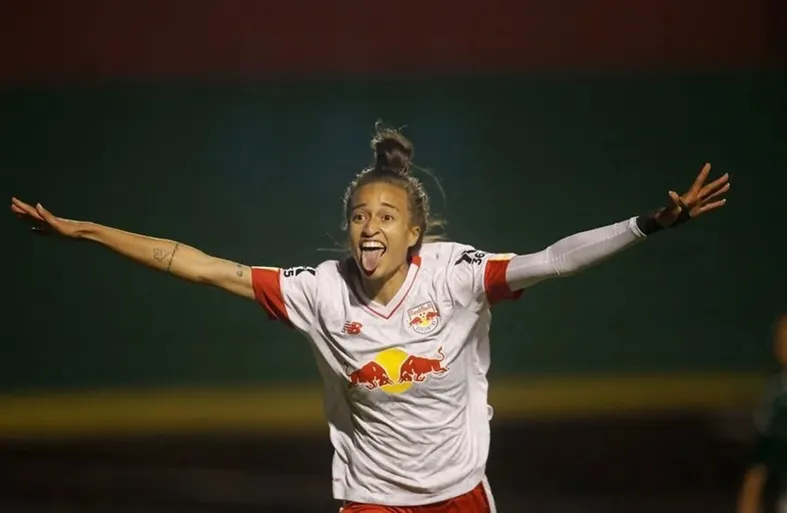 Ariel comemora gol em Palmeiras x Bragantino no Brasileirão Feminino 2022. Foto: Fernando Roberto/Red Bull Bragantino
