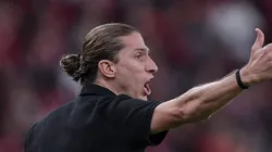 RJ - RIO DE JANEIRO - 18/05/2025 - BRASILEIRO A 2025, FLAMENGO X BOTAFOGO - Filipe Luis tecnico do Flamengo durante partida contra o Botafogo no estadio Maracana pelo campeonato Brasileiro A 2025.