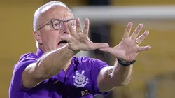 Dorival Júnior vai rodando o elenco no Corinthians.