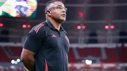 Roger Machado vive momento instável no Internacional - Foto: Maxi Franzoi/AGIF