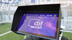 Cabine do VAR na partida entre Cruzeiro e Mirassol, no Mineirão, pelo Brasileirão.