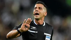 Bruno Arleu de Araújo não aliviou na súmula de Flamengo x Botafogo.