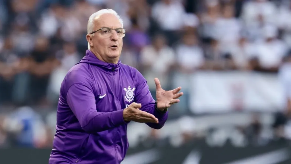 SP – SAO PAULO – 18/05/2025 – BRASILEIRO A 2025, CORINTHIANS X SANTOS – Dorival Jr. tecnico do Corinthians durante partida contra o Santos no estadio Arena Corinthians pelo campeonato Brasileiro A 2025. Foto: Marcello Zambrana/AGIF