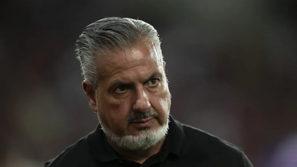 Foto: Jorge Rodrigues/AGIF – Boto recebe negativa do atacante do time árabe no mercado da bola.