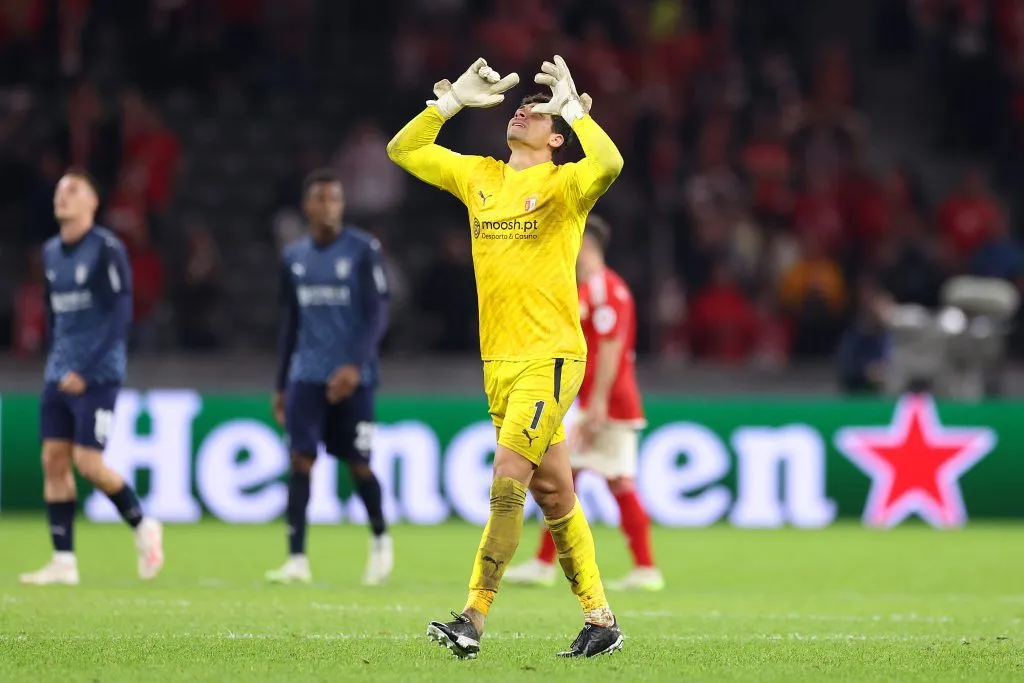 Matheus está próximo de fechar com o Grêmio. Photo by Maja Hitij/Getty Images