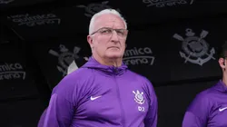 Dorival Jr. técnico do Corinthians durante partida contra o Santos - Foto: Ettore Chiereguini/AGIF