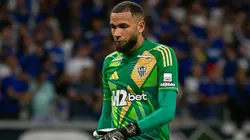 Everson novamente não sofreu gols no clássico diante do Cruzeiro
