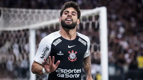 Yuri Alberto jogador do Corinthians comemora seu gol durante partida contra o Santos no estádio Arena Corinthians pelo campeonato Brasileiro A 2025.