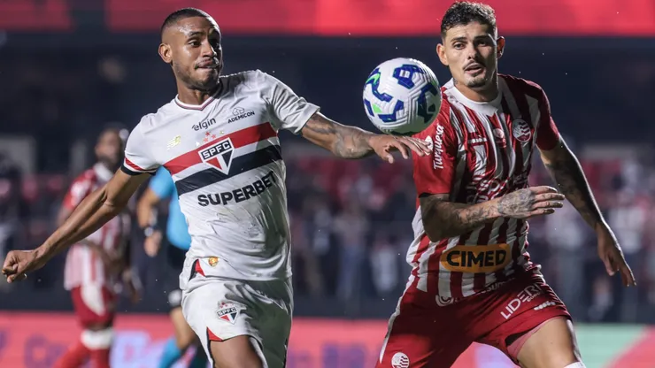 André Silva jogador do São Paulo durante partida contra o Náutico - Foto: Marcello Zambrana/AGIF
