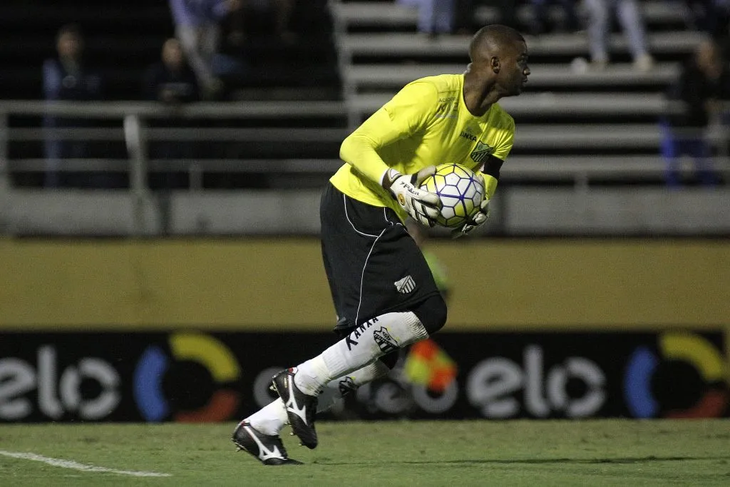 Felipe, ex-goleiro do Bragantino durante partida de ida da terceira fase da Copa do Brasil  2016, no Estadio Nabi Abi Chedid na cidade de Braganca Paulista/SP. Foto:Daniel Vorley/AGIF.