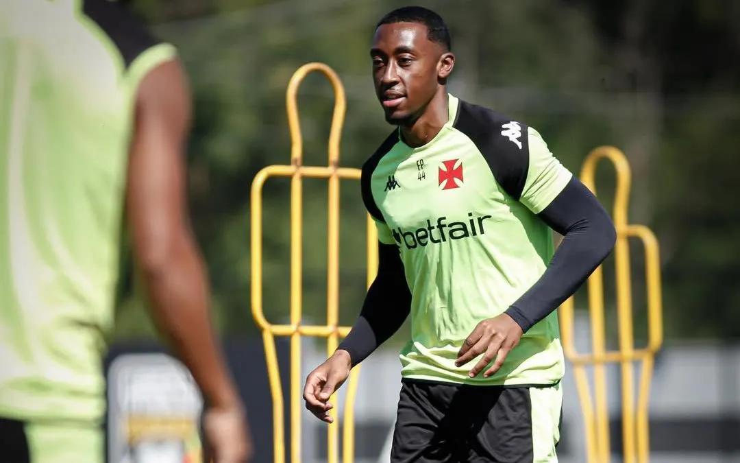 Sob o comando de Fernando Diniz o elenco cruzmaltino finalizou a preparação para o duelo contra o Operário-PR na Copa do Brasil. Foto: Matheus Lima/Vasco da Gama