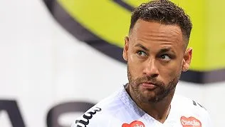 Neymar durante partida. Foto: Buda Mendes/Getty Images