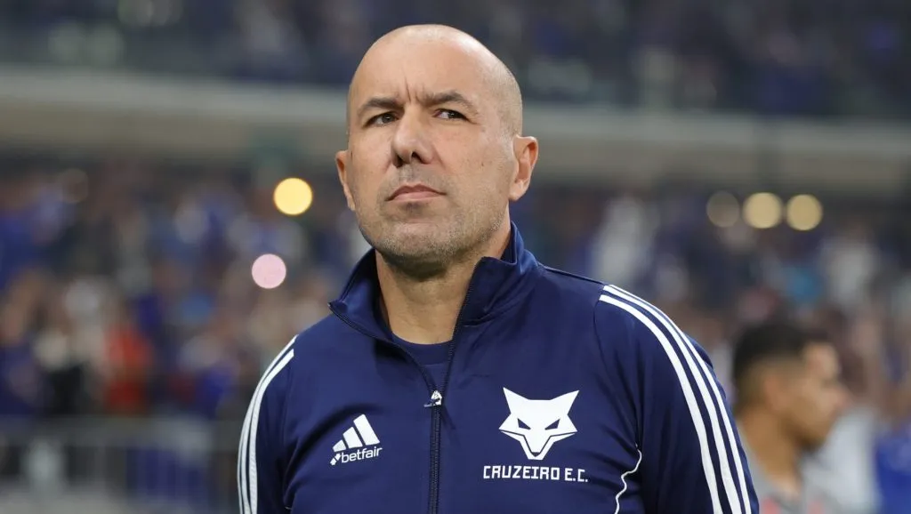 Leonardo Jardim vem fazendo um bom trabalho - Foto: Gilson Lobo/AGIF.