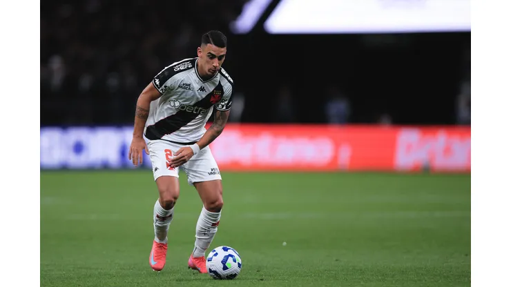 SP - SAO PAULO - 05/04/2025 - BRASILEIRO A 2025, CORINTHIANS X VASCO - Puma Rodriguez jogador do Vasco durante partida contra o Corinthians no estadio Arena Corinthians pelo campeonato Brasileiro A 2025. Foto: Ettore Chiereguini/AGIF