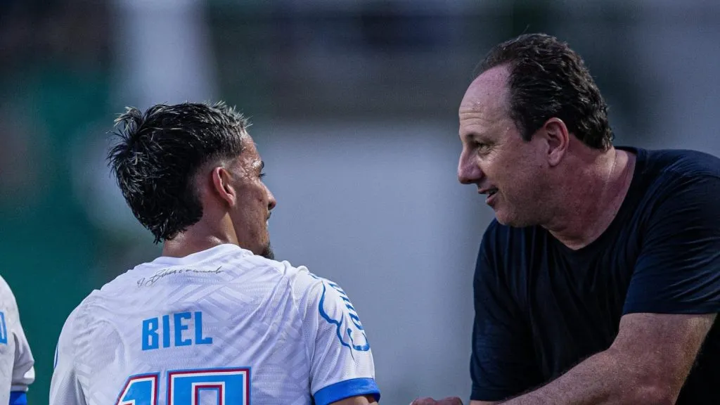 Foto: Isabela Azine/AGIF – No Brasil, Gabriel Teixeira atuou no Bahia de Ceni, Fluminense e Grêmio.