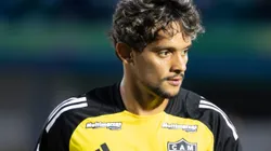 Meio-campista vai seguir no elenco - Foto: Joisel Amaral/AGIF.