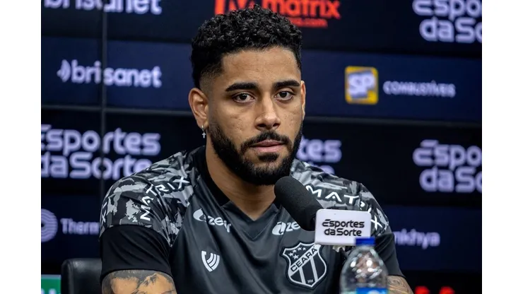 Matheus Bahia em coletiva pelo Ceará - Foto: Gledson Jorge/Ceará SC