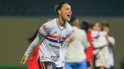 Crivelari, destaque do São Paulo caiu nas graças dos são-paulinos com atuações seguras e gols decisivos