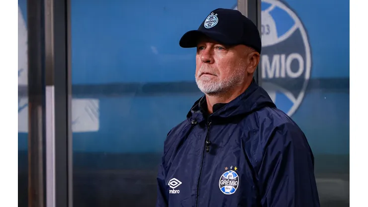 Técnico irritou a torcida