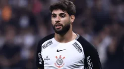 Yuri Alberto foi revelado nas categorias de base do Santos.