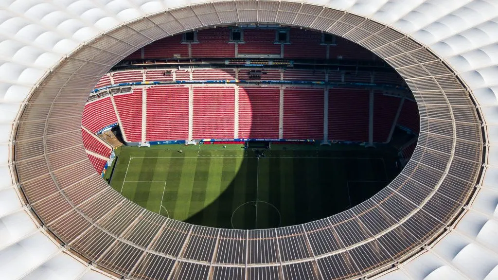 Estádio Mané Garricha, palco do embate entre Aparecidense e Fluminense. Foto: Buda Mendes/Getty Images.