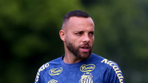 Guilherme tem contrato até o fim de 2027 no Peixe.