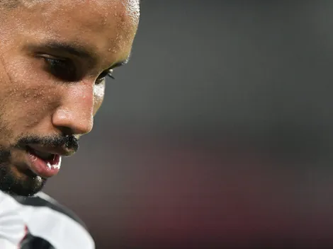 Vasco libera Jair se clube interessado pagar salário de R$ 900 mil/mês