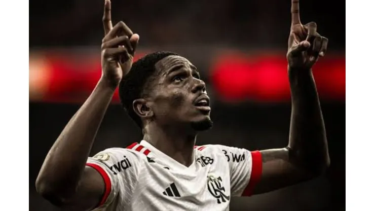 Evertton Araújo já desperta interesse de vários clubes da Europa - Foto: Gilvan de Souza/Flamengo