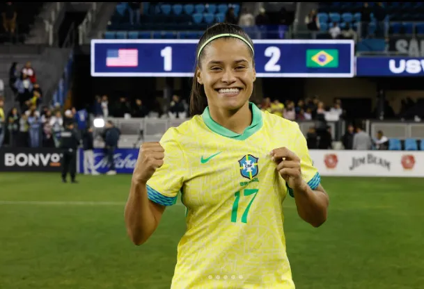 Laís, comemora vitória do Brasil nos amistosos contra os Estados Unidos. Foto: Rafael Ribeiro/CBF