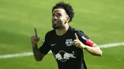 O meio-campista de 27 anos que foi destaque no Bragantino e na Seleção atualmente veste a camisa do Al-Sadd, do futebol do Catar, no qual foi campeão na ultima semana