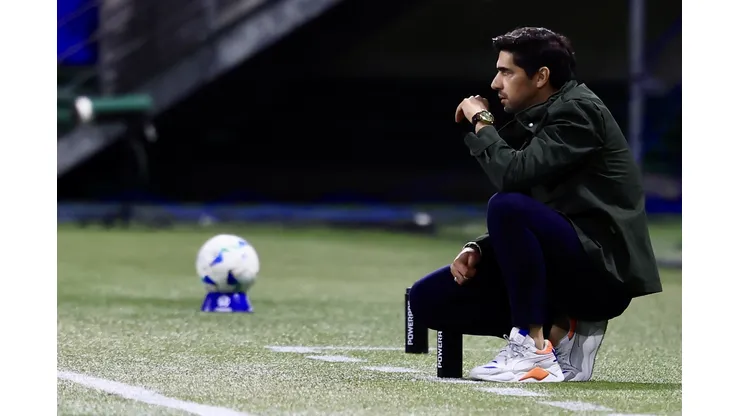 Abel Ferreira acompanha equipe do Palmeiras - Foto: Marcello Zambrana/AGIF