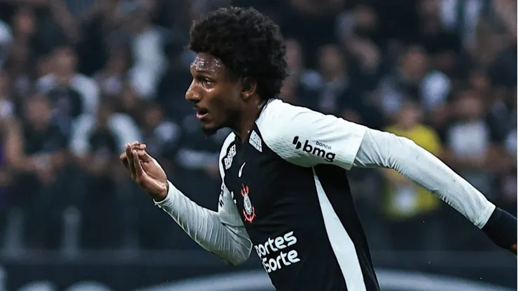 Talles Magno jogador do Corinthians durante partida contra o Novorizontino no estádio Arena Corinthians pelo campeonato Copa Do Brasil 2025.