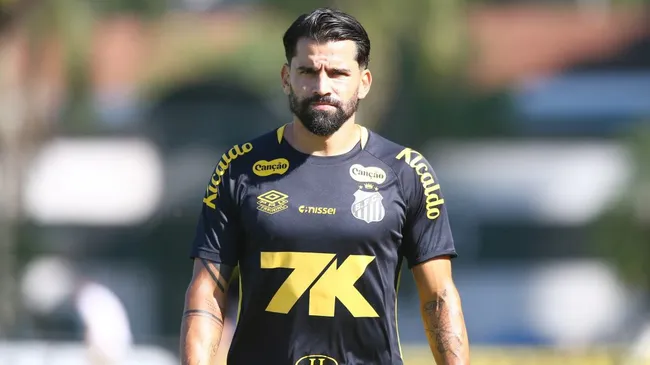 Tomás Rincón jogador do Santos durante treino no Centro de Treinamento CT Rei Pele. Foto: Mauricio De Souza/AGIF