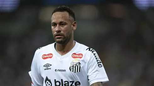 Neymar retornou de lesão, mas não evitou queda do Santos na Copa do Brasil. Foto: Jorge Rodrigues/AGIF