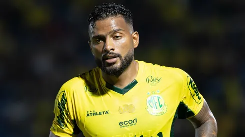 Reinaldo é o lateral com mais gols na história do SPFC