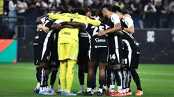Jogadores do Corinthians durante entrada em campo para partida contra o Novorizontino no estádio Arena Corinthians pelo campeonato Copa Do Brasil 2025. Foto: Fabio Giannelli/AGIF