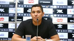 Pedro Martins abordou a situação do Santos em entrevista coletiva após a partida