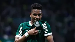 Estêvão comemorando gol marcado diante do Ceará
