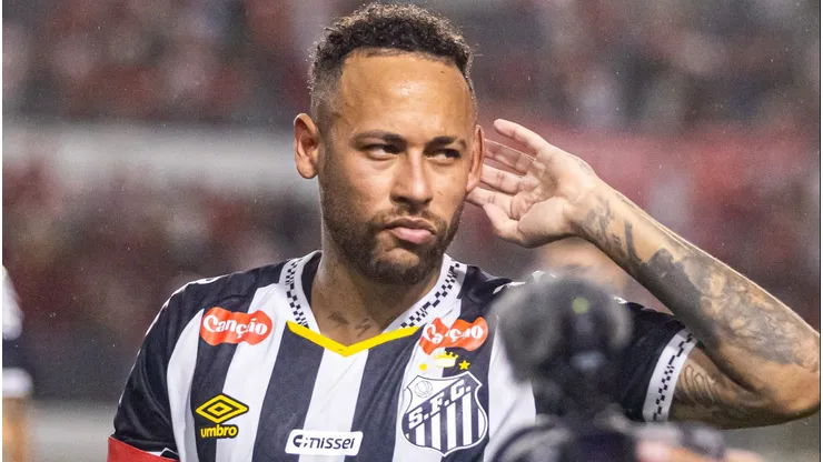 Amigo de Neymar gerou polêmica com críticas ao Santos.