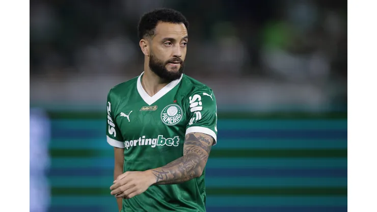 SP - BARUERI - 12/04/2025 - BRASILEIRO A 2025, PALMEIRAS X CORINTHIANS - Felipe Anderson jogador do Palmeiras durante partida contra o Corinthians no estadio Arena Barueri pelo campeonato Brasileiro A 2025. Foto: Ettore Chiereguini/AGIF