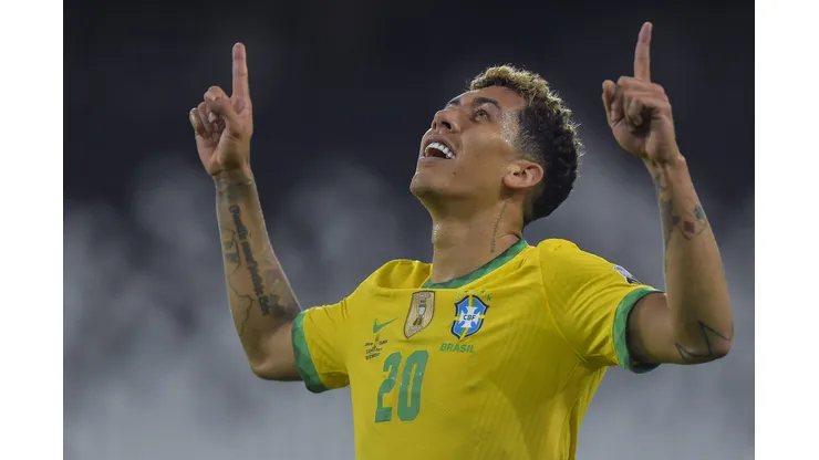 RJ - Rio de Janeiro - 23/06/2021 - COPA AMERICA 2021, BRASIL X COLOMBIA - Roberto Firmino jogador do Brasil comemora seu gol durante partida contra o Colombia no estadio Engenhao pelo campeonato Copa America 2021. Foto: Thiago Ribeiro/AGIF