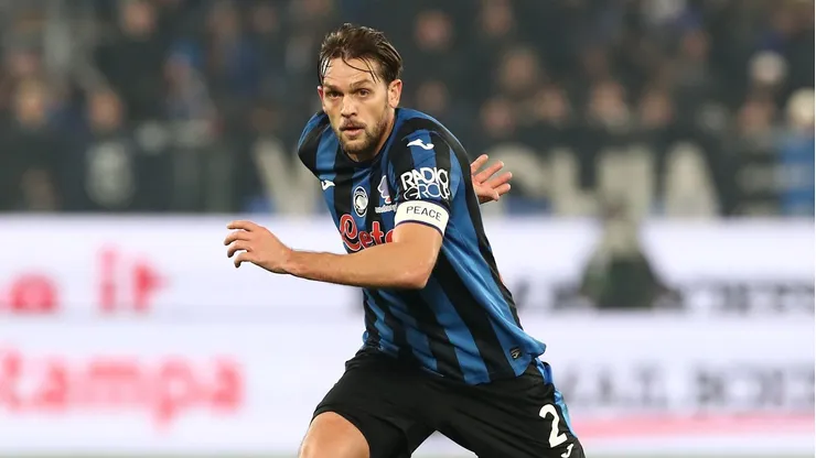 Zagueiro deixa a Atalanta em 2025. Photo by Marco Luzzani/Getty Images