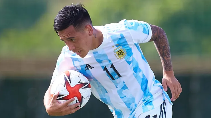 Esequiel Barco, atacante do Spartak Moscou-RUS, pela Seleção Argentina - Foto: Fran Santiago/Getty Images
