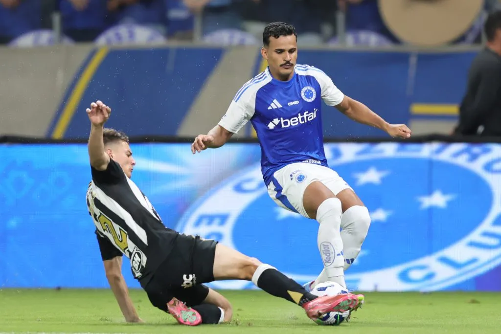 Kaiki durante o clássico com o Atlético-MG. Foto: Gilson Lobo/AGIF