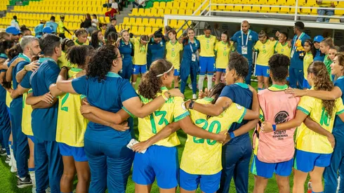 Feminino Sub-17 reunido na Colômbia. Foto: Nelson Terme/CBF