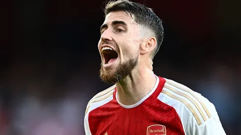 Jorginho durante partida entre Arsenal e Monaco, em amistoso no ano de 2023.