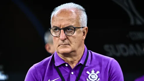 Dorival durante partida na Neo Química Arena - Foto: Fabio Giannelli/AGIF