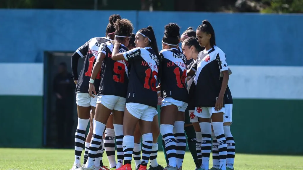 Grupo de jogadoras do Vasco