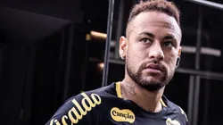 Neymar durante treinamento no Estádio Pituaçu. Foto: Raul Baretta/SFC