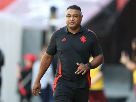 Roger Machado é criticado por escalar reservas no Internacional